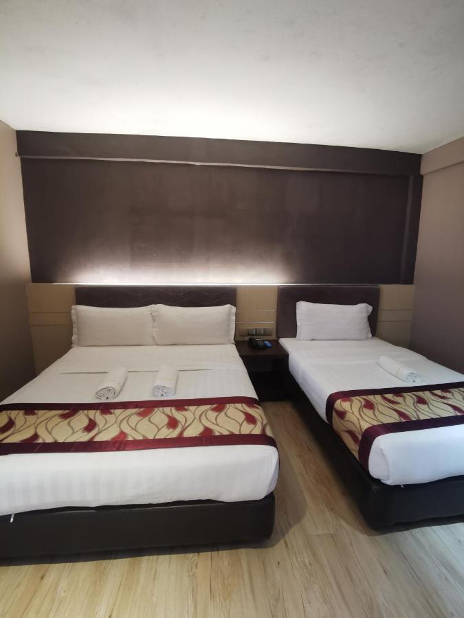 Palace Inn Miri Exteriör bild